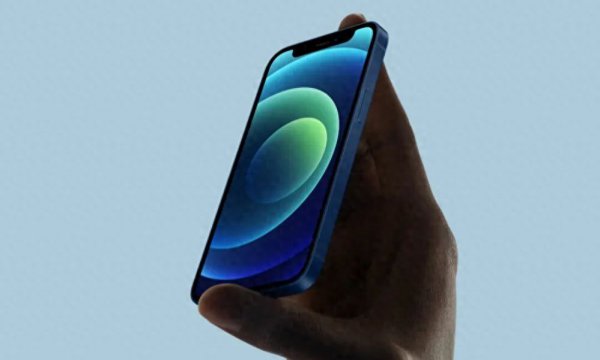 小屏机遇冷, 厂商规画新增大屏旗舰